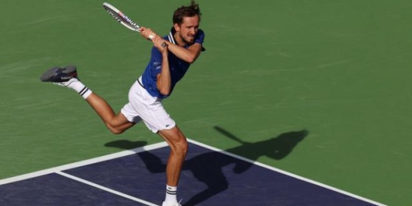 连续两年IW决赛会师阿卡 “梅总”能否集齐“龙珠”？