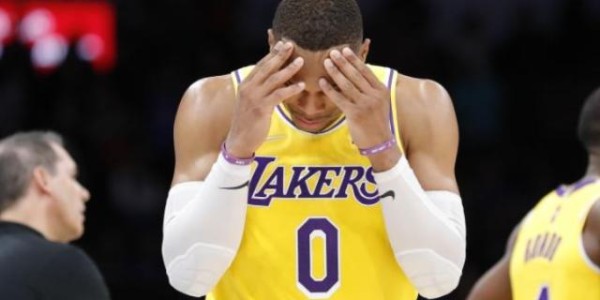 博鱼-13中1失误6次入账54万美元 韦少：要做更好的自己