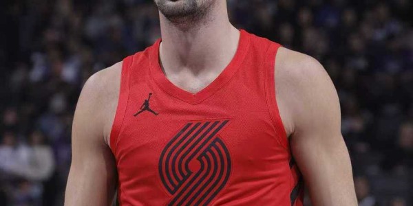 博鱼体育-杨瀚森3中1仅2+1+1：末节被弃用躺赢 仍是边缘轮换球员