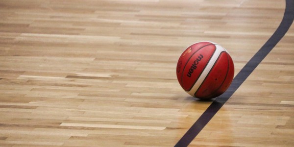 北京记者社媒回应北京男篮引援动态 确认北京男篮在追逐赵睿 目前还没有确定的消息